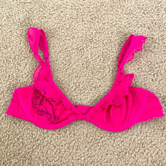 Lace bra size small (34B) - Picture 10 of 11